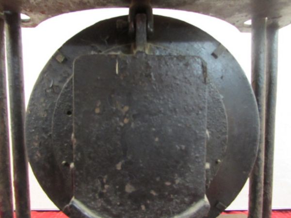 ANTIQUE RAILROAD SCALE