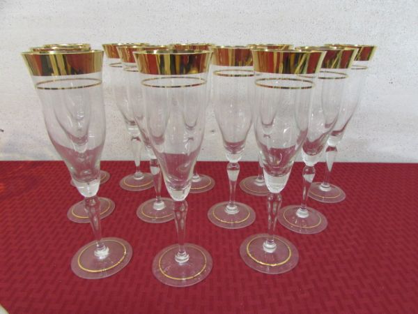 RETRO CRYSTAL, GOLD RIMMED CHAMPAGNE GLASSES 