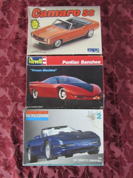 ELEVEN VINTAGE MODEL CAR KITS