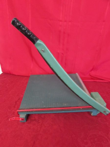 PREMIER GUILLOTINE PAPER CUTTER