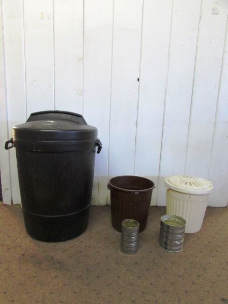 THIRTY GALLON TRASH CAN WITH TWO SMALL TRASH CANS