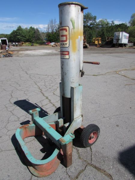 GREY TNT-550 AIR JACK - 5.5 TON **RESERVE ON THIS ITEM**