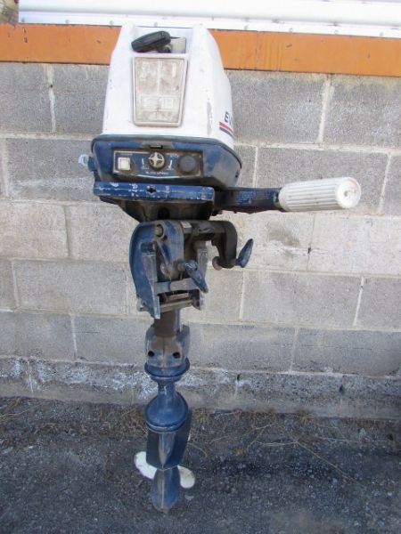EVENRUDE 18 HP OUTBOARD MOTOR -- LONG SHAFT  ** RESERVE ON THIS MOTOR **