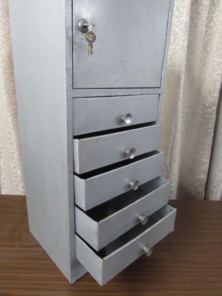 METAL CABINET WITH 5 DRAWERS, A CUBBY & THE KEYS