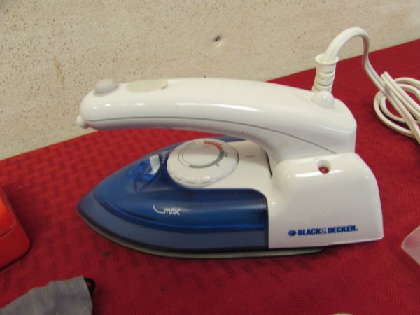 BLACK & DECKER TRAVEL IRON