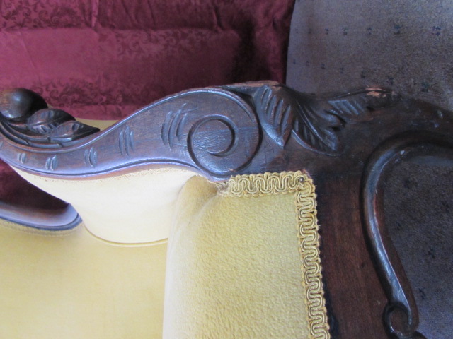 Lot Detail - ANTIQUE CARVED WOOD, UPHOLSTERED KING'S CHAIR