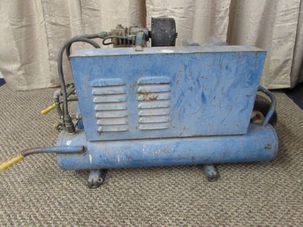 DUAL TANK AIR COMPRESSOR