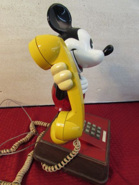THIS IS A REAL MICKEY MOUSE PHONE!!