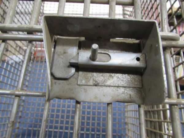 HEAVY WIRE ANIMAL CAGE
