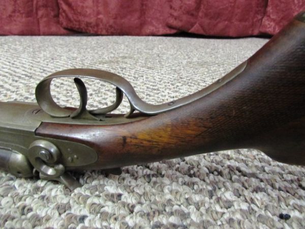 R.A. DAVIS 12 GAUGE DAMASCUS 1896 SHOTGUN  **THERE IS A RESERVE ON THIS ITEM**