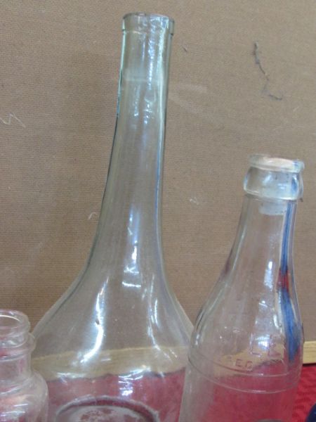 ANTIQUE & VINTAGE BOTTLES