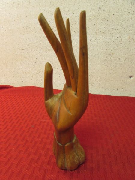 VINTAGE INDONESIAN CARVED WOOD HAND