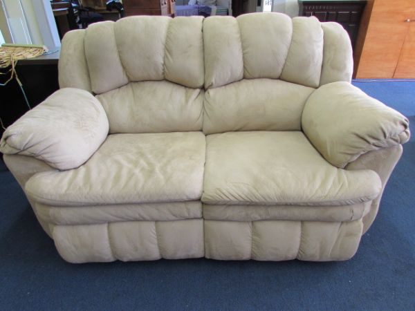 LANE LOVE SEAT WITH DOUBLE RECLINERS