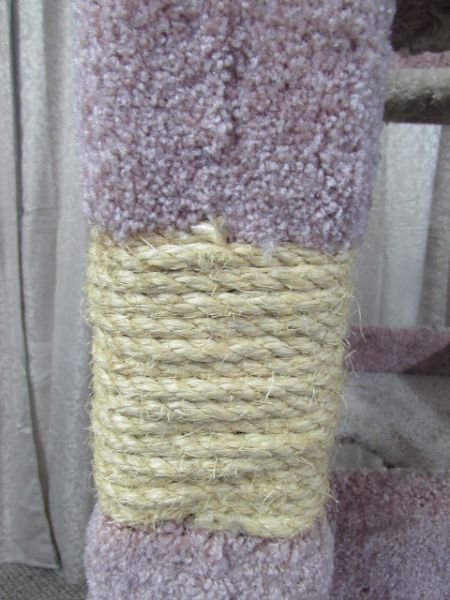 CARPETED CAT TREE 