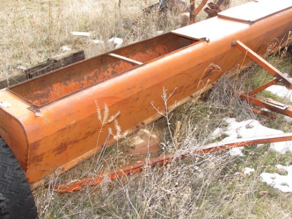 VINTAGE FARM SEED SPREADER