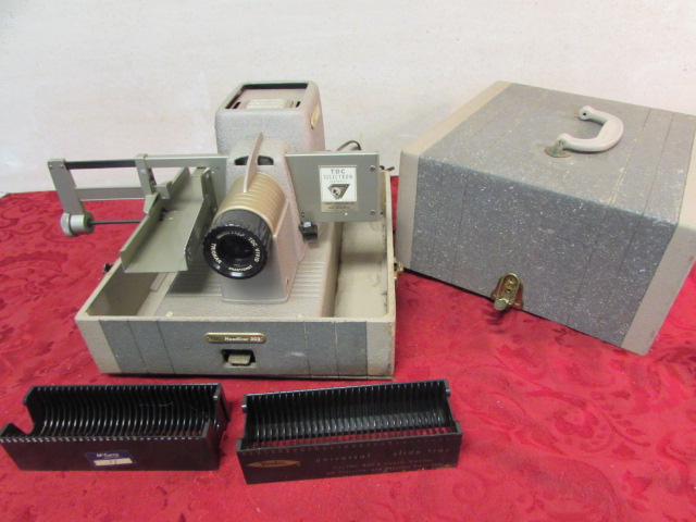 Lot Detail - TDC SELECTRON SEMIMATIC SLIDE PROJECTOR