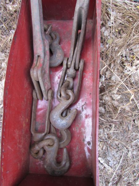 TWO METAL CHAIN BINDERS WITH STORAGE BOX