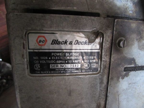 BLACK & DECKER POWER SLEDGE 