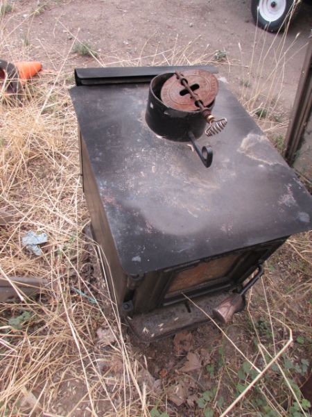 FREE STANDING WOOD STOVE