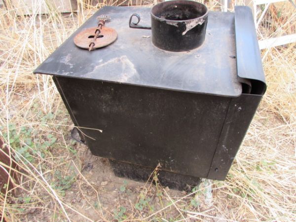 FREE STANDING WOOD STOVE