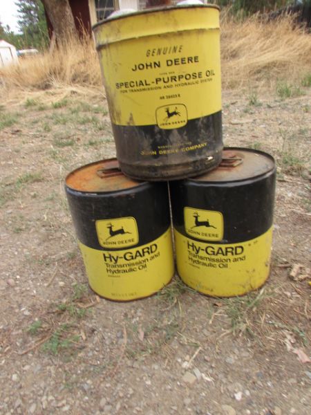 VINTAGE 5 GALLON  JOHN DEERE OIL CANS