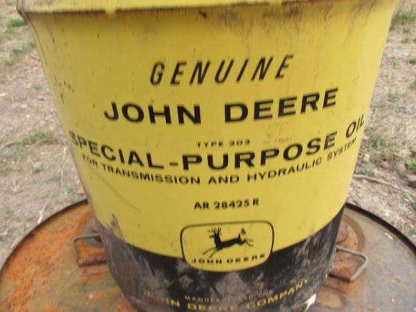 VINTAGE 5 GALLON  JOHN DEERE OIL CANS