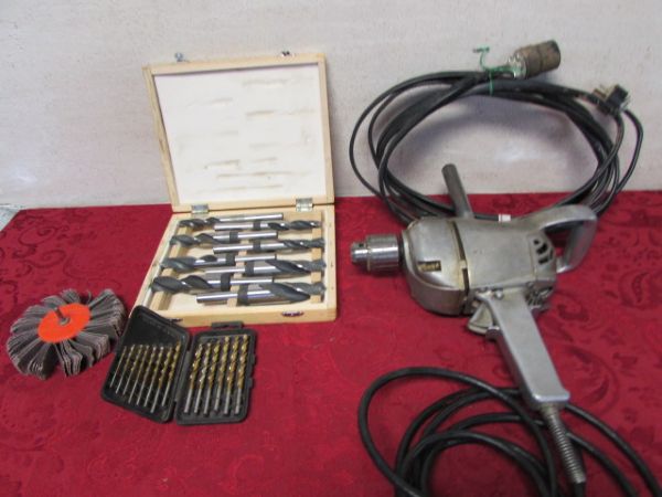 BOXED SET OF LARGE DRILL BITS, MORE DRILL BITS, & A SKILL DRILL  