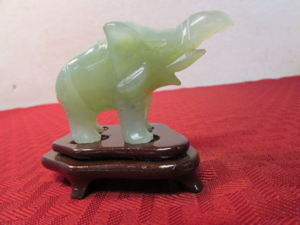 VINTAGE CARVED JADE ELEPHANT