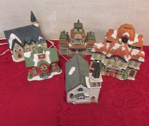 SIX BUILDING CERAMIC VILLAGE