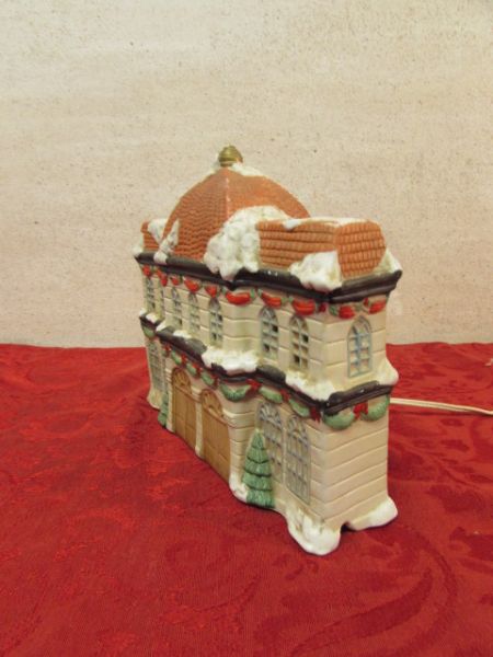 SIX BUILDING CERAMIC VILLAGE