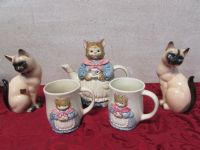 SWEET KITTY TEAPOT WITH MUGS  & TWO VINTAGE SIAMESE CATS