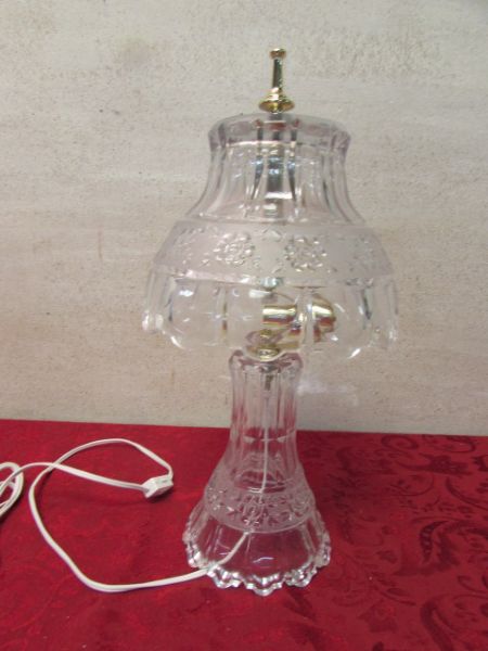 NEVER USED CRYSTAL TABLE LAMP