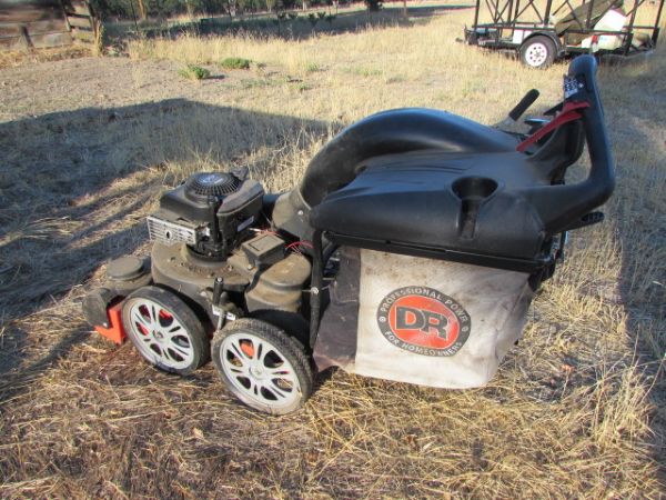 AWESOME DR VACUUM MULCHER