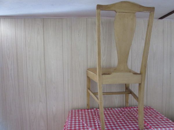 LAST CHAIR  MATCHING CLOSELY TO PREVIOUS SIDE CHAIRS ALSO WITH CHICKEN