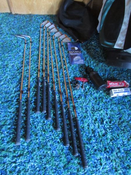 COMPLETE SET OF GOLF CLUBS WITH BAG & ACCESSORIES