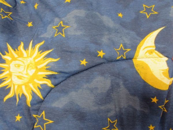 TWIN SUN, MOON & STARS COMFORTER, SHEETS & COLEMAN PILLOWS