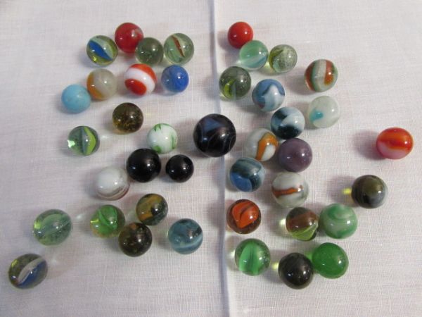 COLORFUL VINTAGE/ANTIQUE MARBLES- DIFFERENT TYPES & SIZES