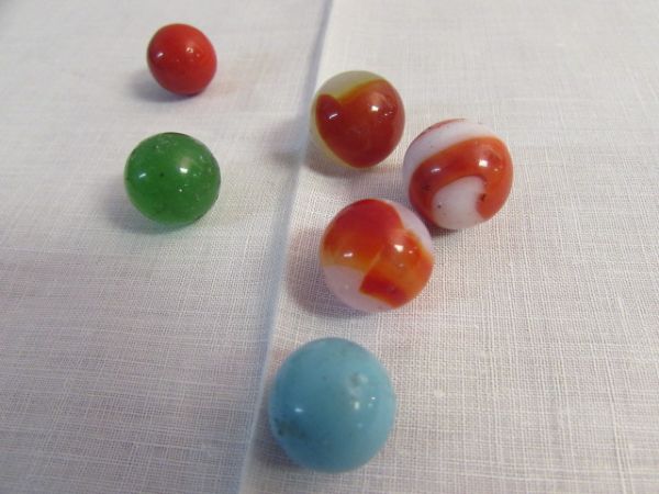 COLORFUL VINTAGE/ANTIQUE MARBLES- DIFFERENT TYPES & SIZES