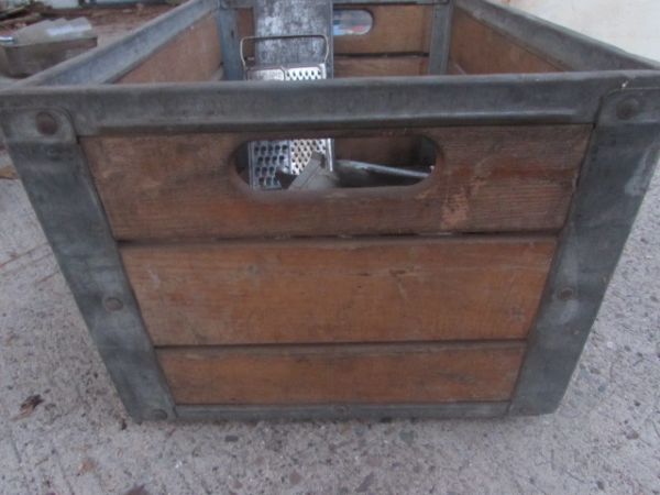 VINTAGE WOOD MILK CRATE WITH WAGNER WARE CAST IRON PAN  -PLUS