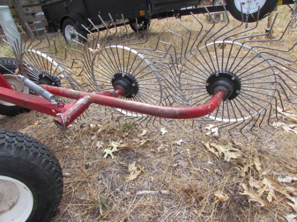 TOW  BEHIND HAY RAKE