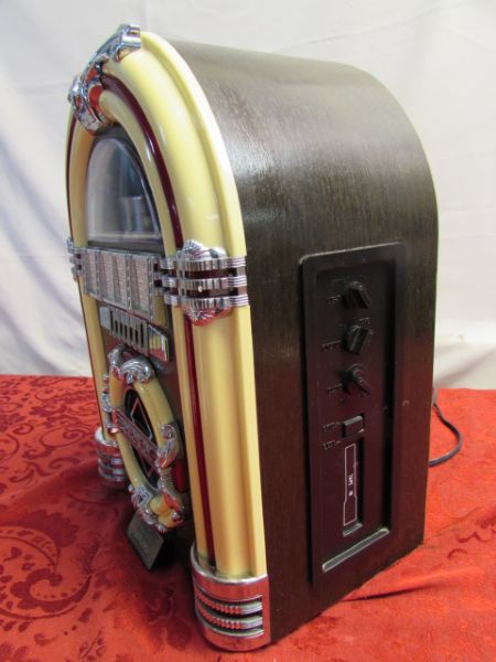 LIMITED EDITION  JUKEBOX REPLICA CROSLEY CR-11 AM/FM RADIO/CASSETTE PLAYER 