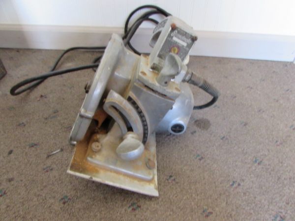 PORTER CABLE SPEEDMATIC SKILL SAW 