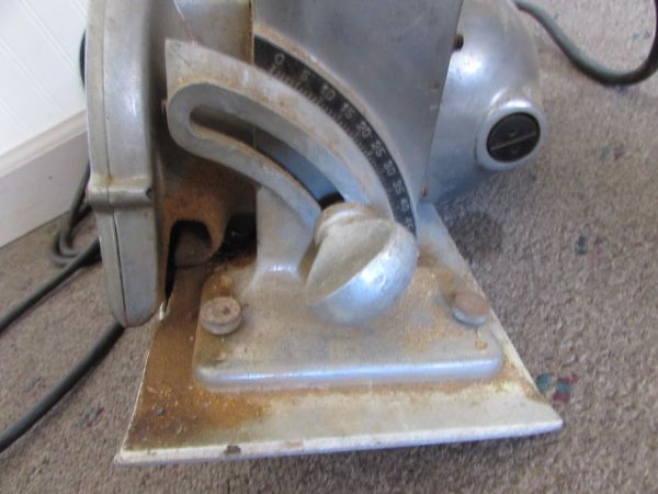 PORTER CABLE SPEEDMATIC SKILL SAW 