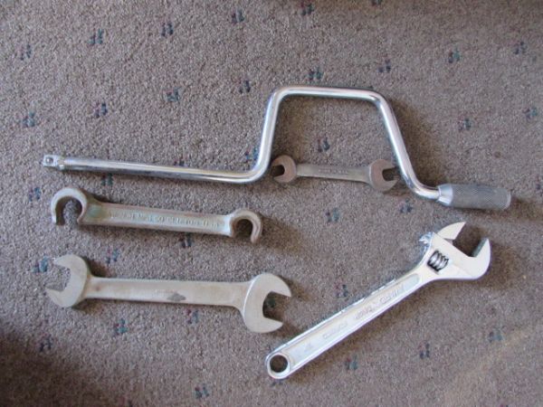 SIMPSON STRONG TIE 2X6 HANGERS, COPPER COUPLERS & LOTS OF TOOLS