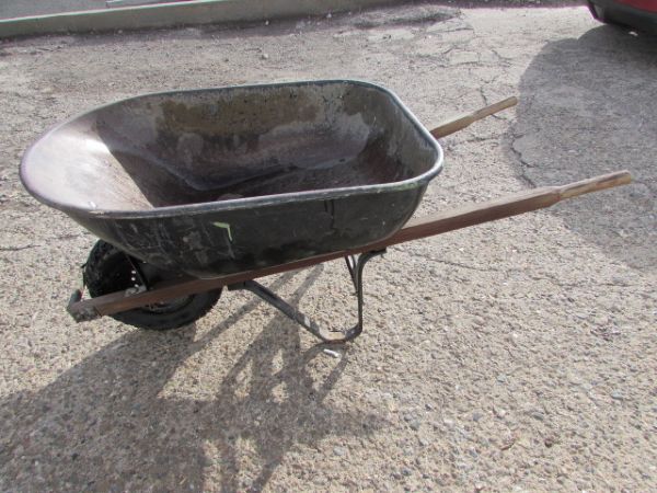 PERFORMANCE TOUGH WHEEL BARROW