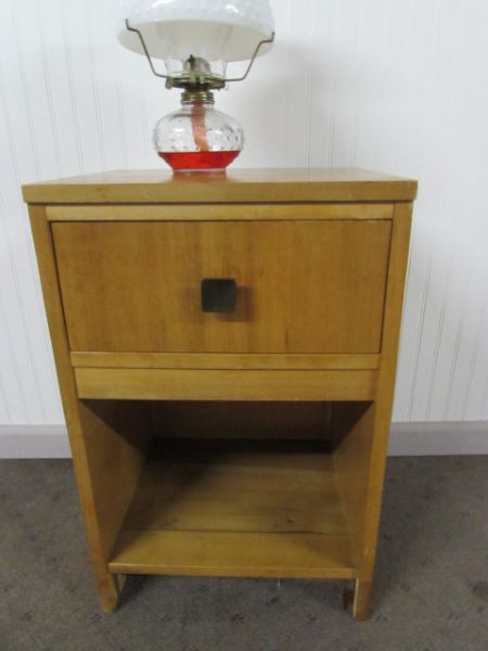 VINTAGE ALL WOOD NIGHT STAND WITH HOBNAIL OIL LAMP