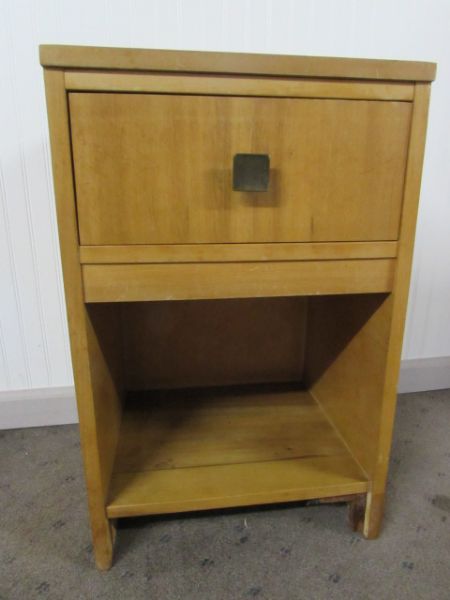 VINTAGE ALL WOOD NIGHT STAND WITH HOBNAIL OIL LAMP