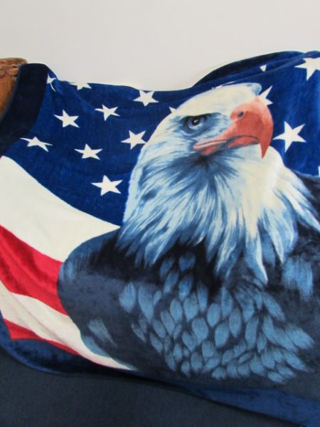 LARGE FURRY AMERICAN FLAG WITH EAGLE BLANKET