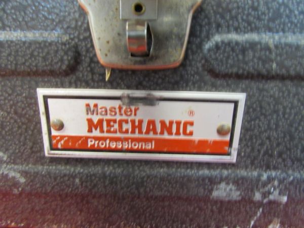 EXCELLENT MASTER MECHANIC PROFESSIONAL TOOL BOX WITH TOOLS