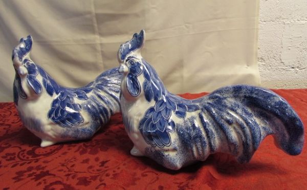 BEAUTIFUL BLUE & WHITE PORCELAIN ROOSTERS